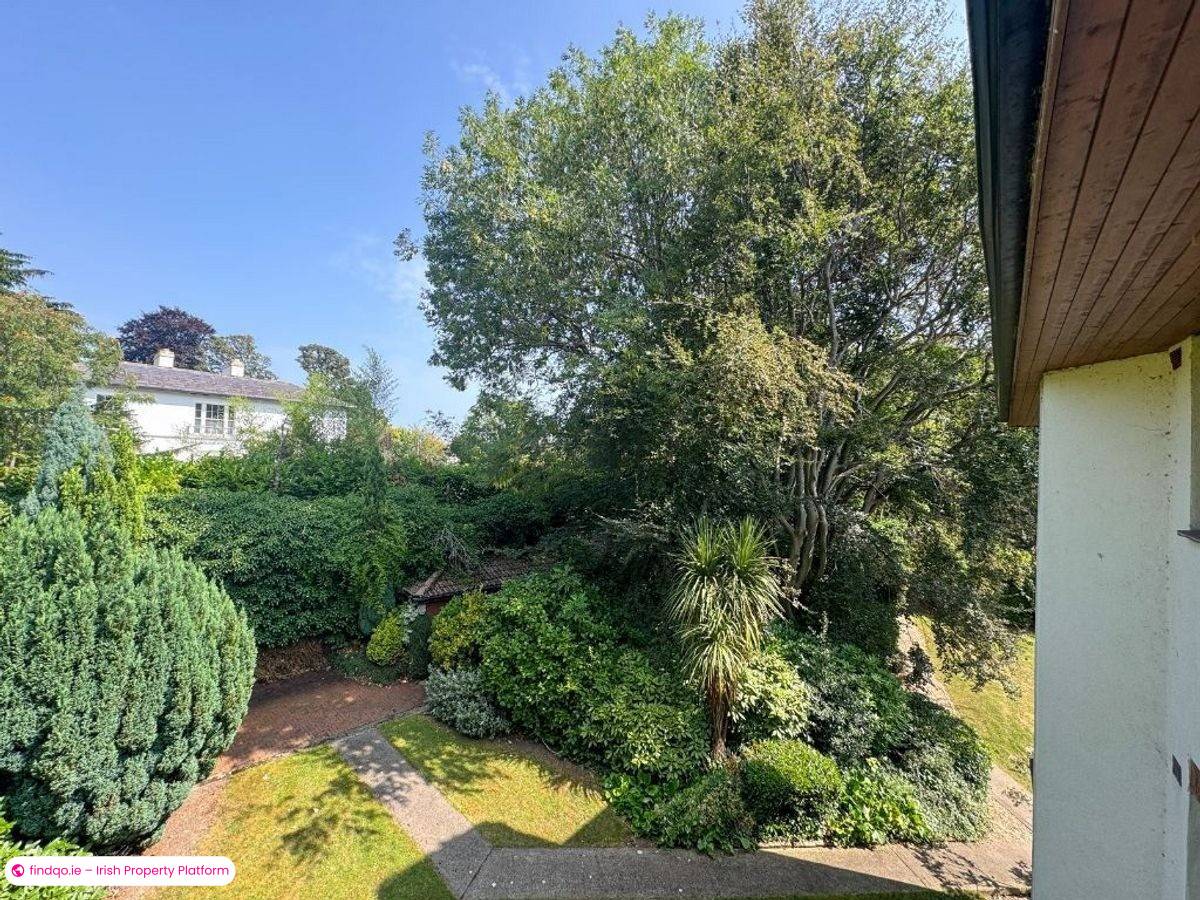 1 Bedroom Apartment for Rent in Monkstown, Dublin (County)