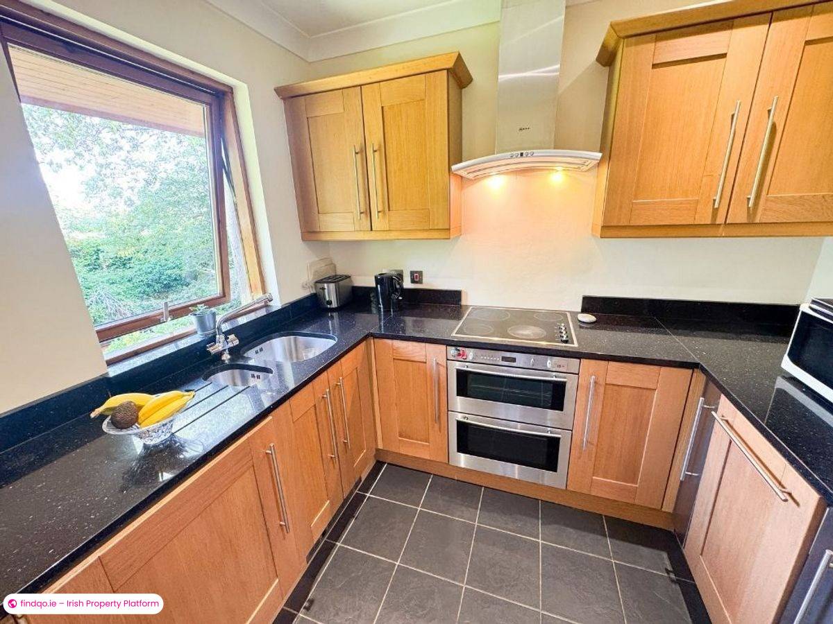 1 Bedroom Apartment for Rent in Monkstown, Dublin (County)