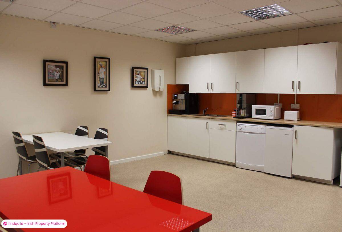 Rent Office Space in Sandyford Dublin 18 with Parking and Meeting Rooms