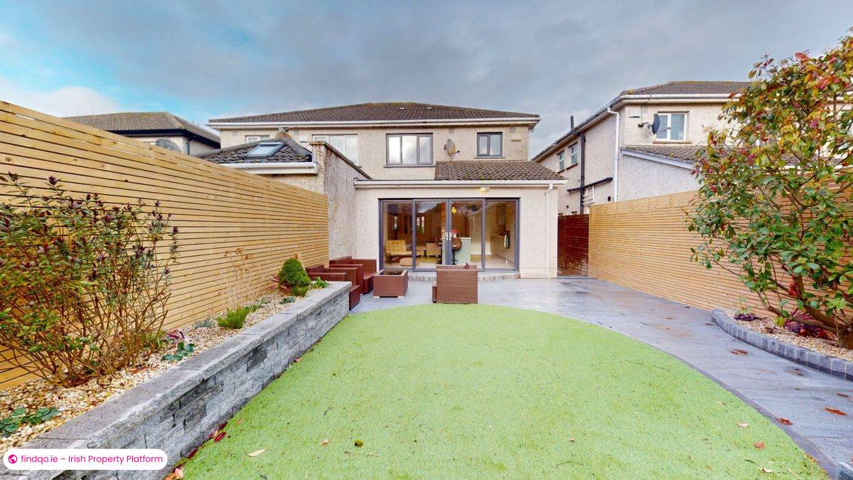Semi-detached house for Sale in Swords, Dublin (County)
