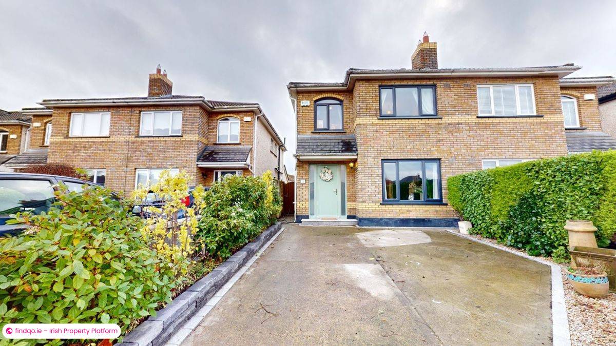 Semi-detached house for Sale in Swords, Dublin (County)