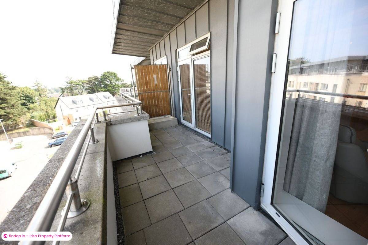 2 Bedroom Apartment for Rent in Carrickmines, Dublin 18