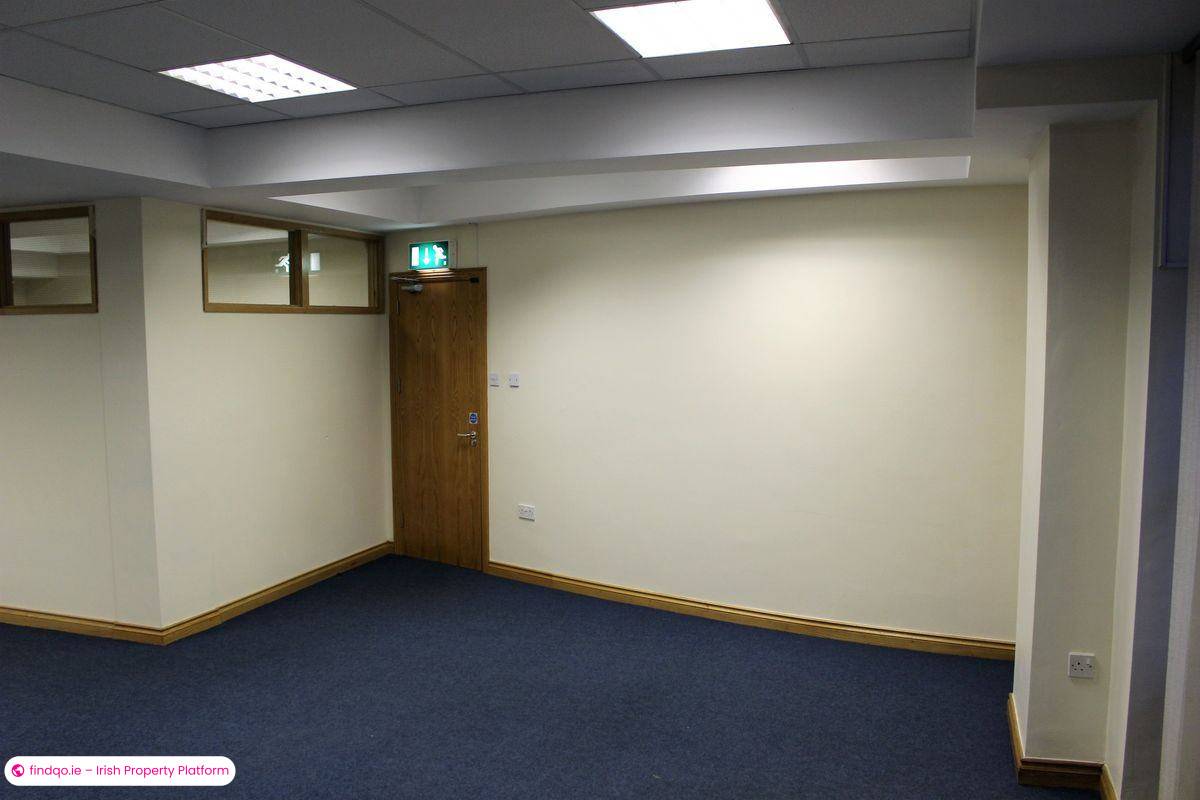 Rent Office Space in Tralee with Meeting Rooms and Reception