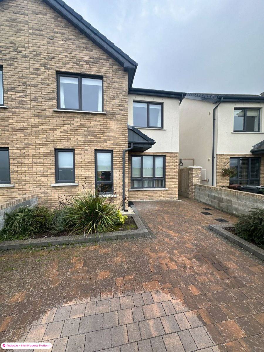 4 Bedroom House for Rent in Balbriggan, Dublin (County)