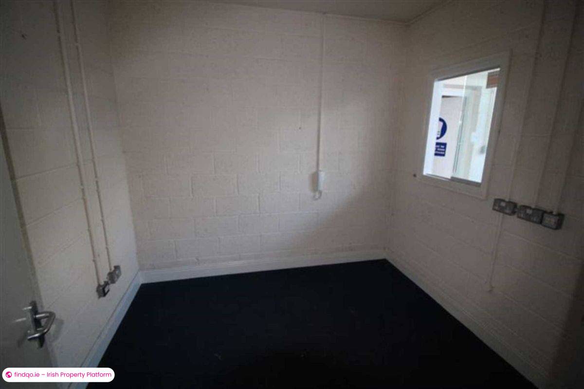 Industrial Unit Shannon