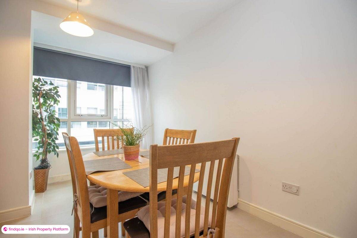 2 Bedroom House for Rent in Cavan, Cavan