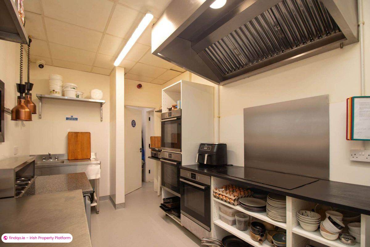 Restaurant / Bar / Hotel for Rent in Ballyjamesduff, Cavan