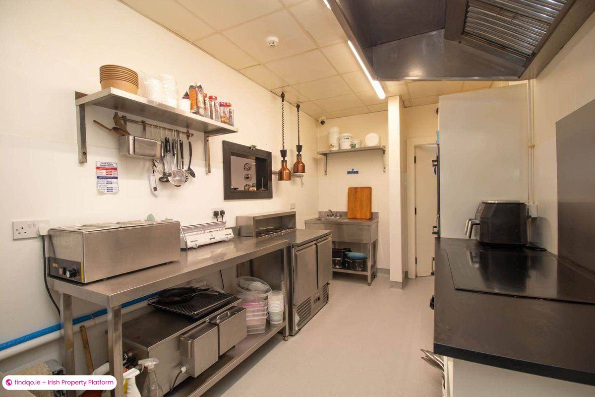 Restaurant / Bar / Hotel for Rent in Ballyjamesduff, Cavan
