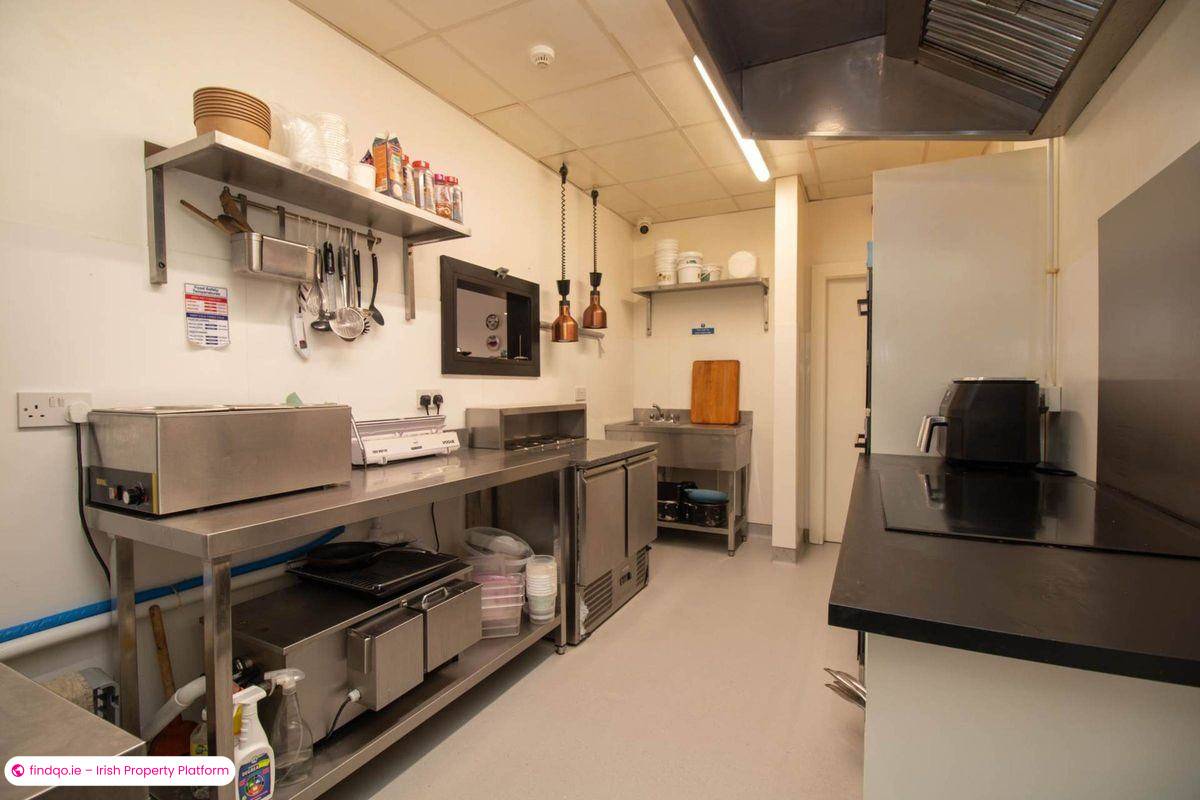 Restaurant / Bar / Hotel for Rent in Ballyjamesduff, Cavan