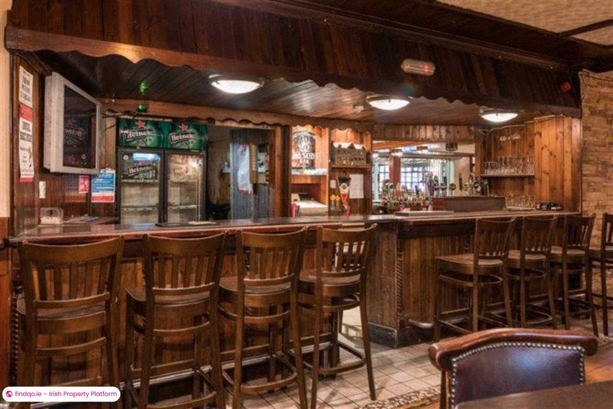 Restaurant / Bar / Hotel for Rent in Ballyjamesduff, Cavan