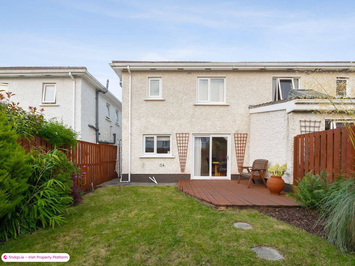 Semi-detached house for Sale in Dublin 16