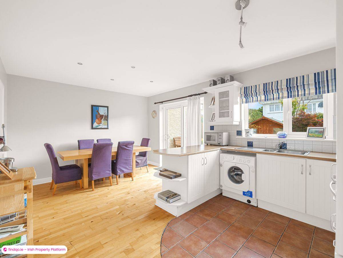 Semi-detached house for Sale in Dublin 16
