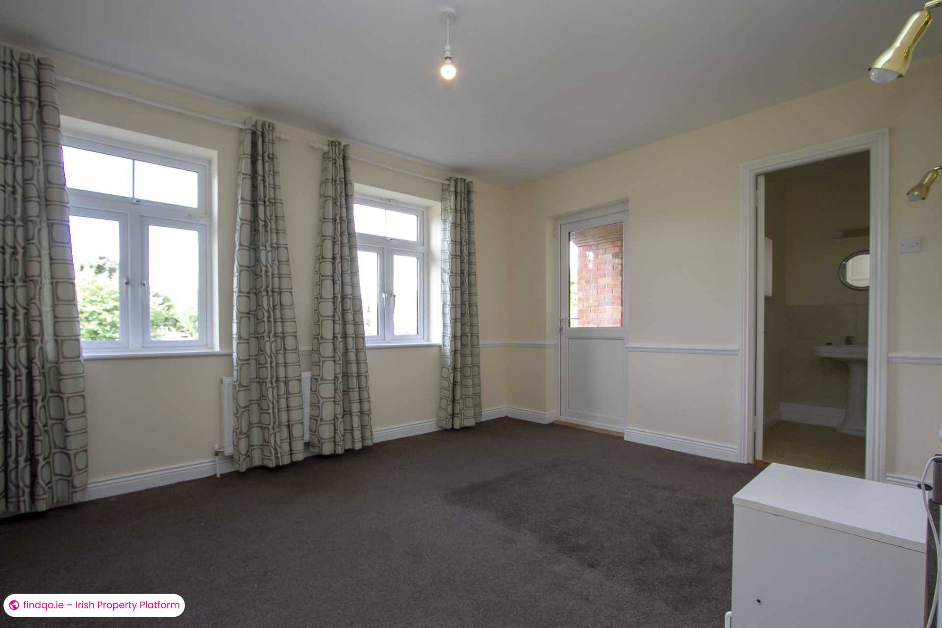 4 Bedroom  for Sharing in Booterstown, Dublin (County)