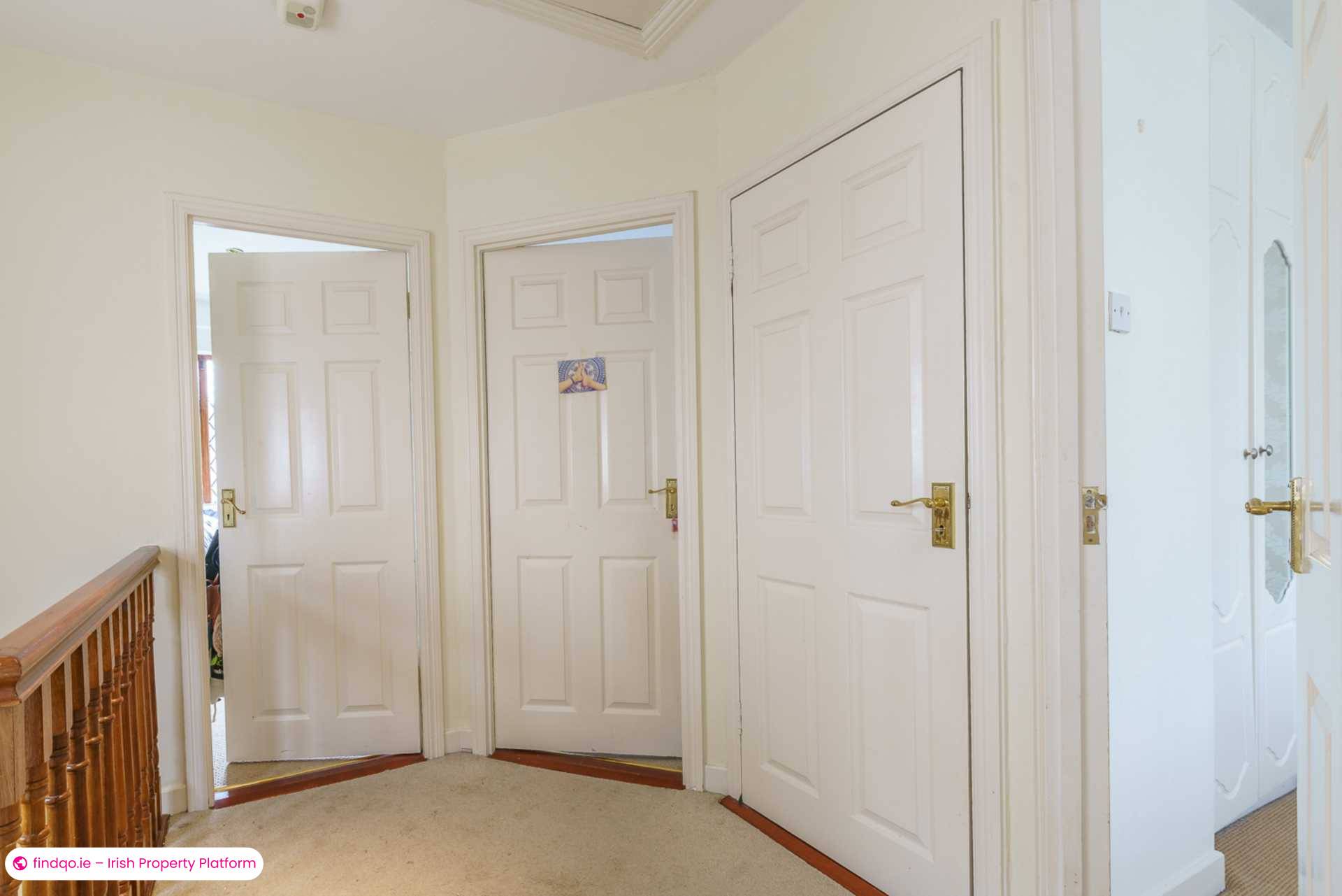 Semi-detached house for Sale in Dublin 18
