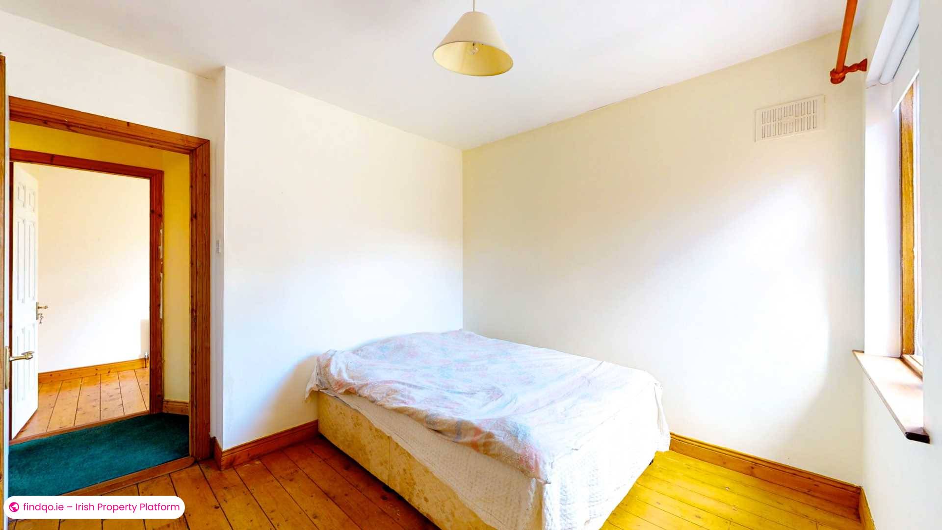 Detached house for Sale in Dublin 18