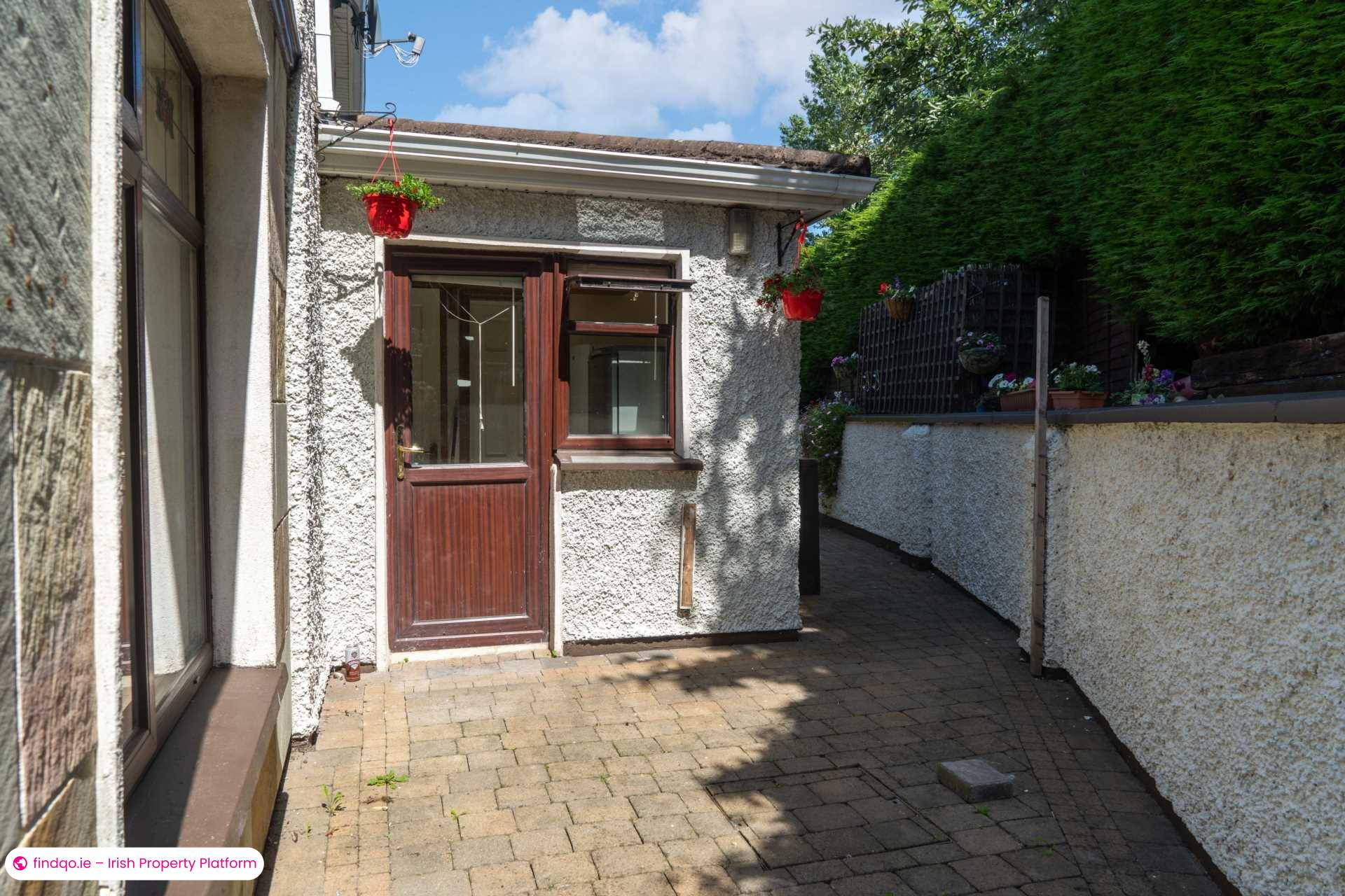 Detached house for Sale in Dublin 18