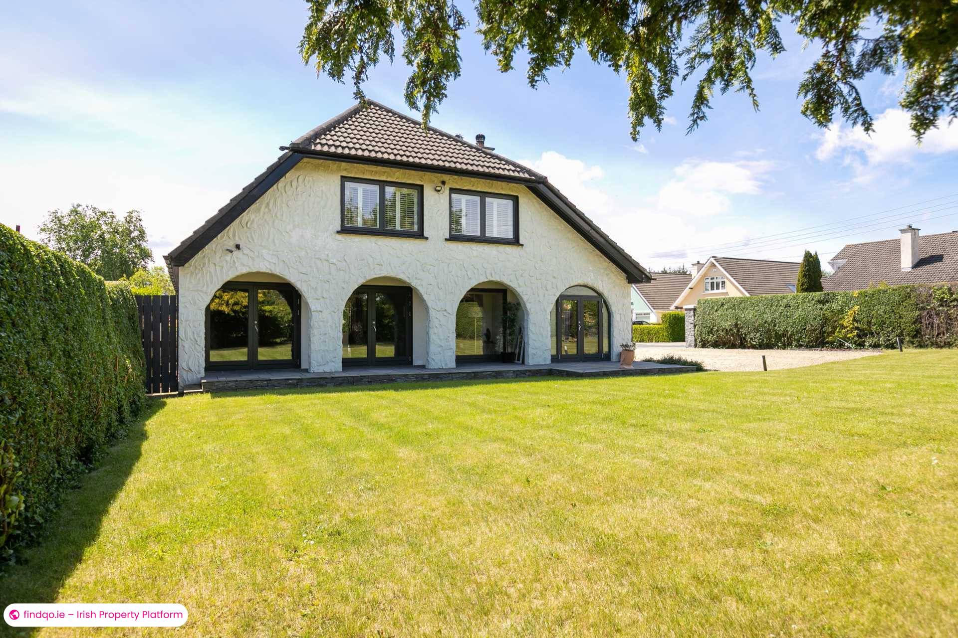 Detached house for Sale in Dublin 18