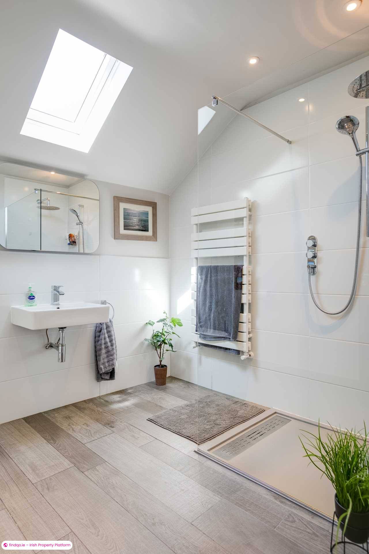 Detached house for Sale in Dublin 18