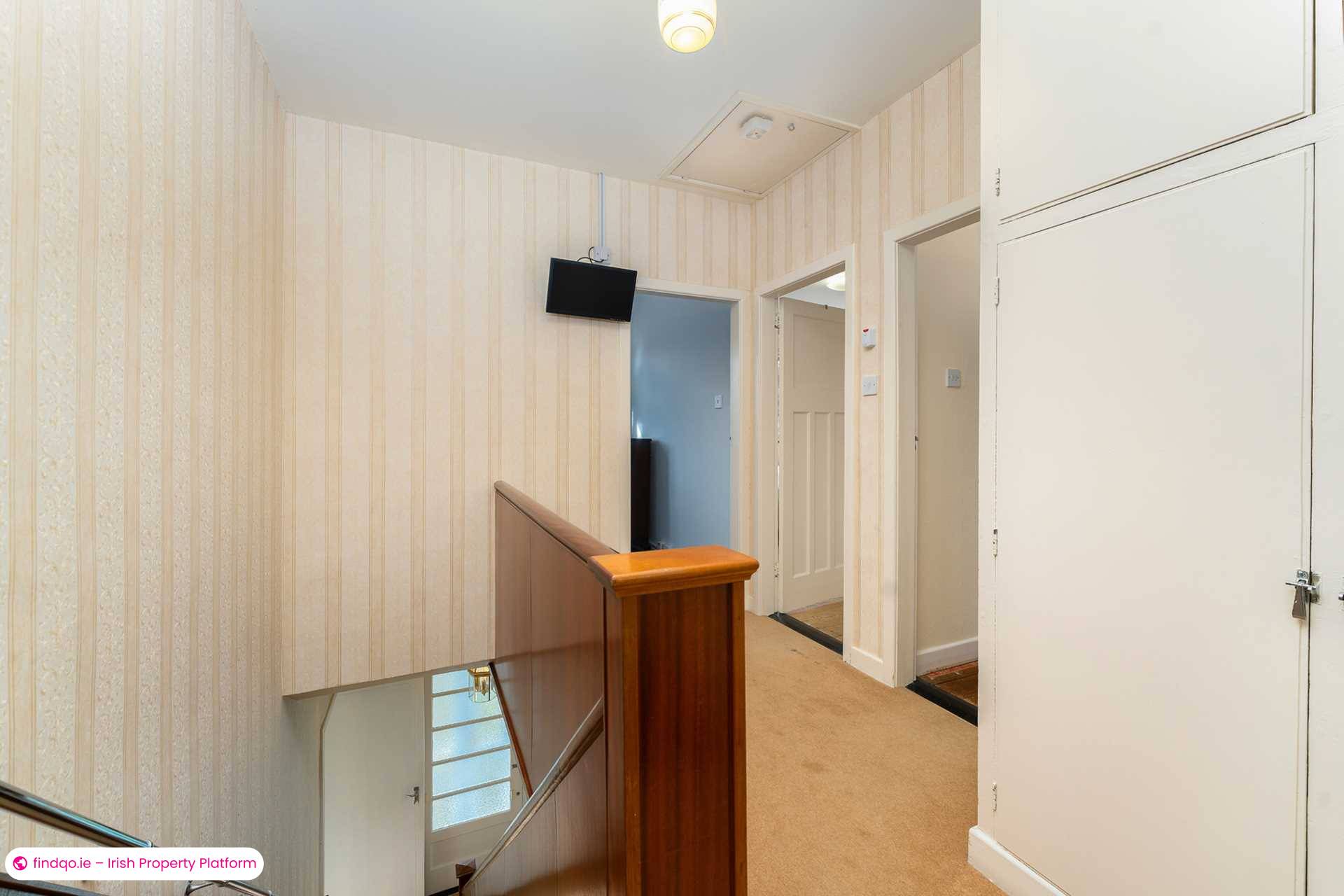 Semi-detached house for Sale in Mount Merrion, Dublin (County)