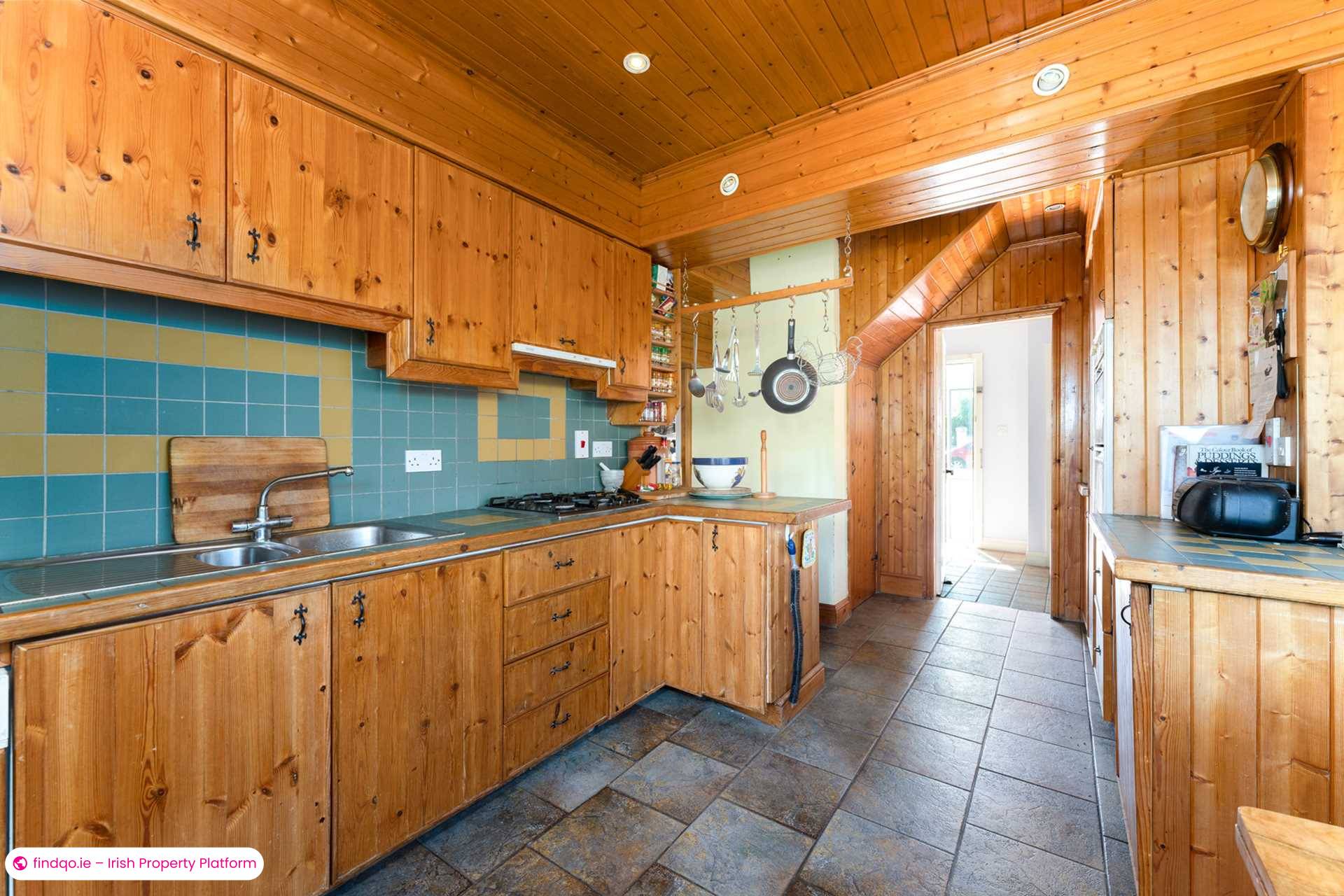 Semi-detached house for Sale in Dun Laoghaire, Dublin (County)
