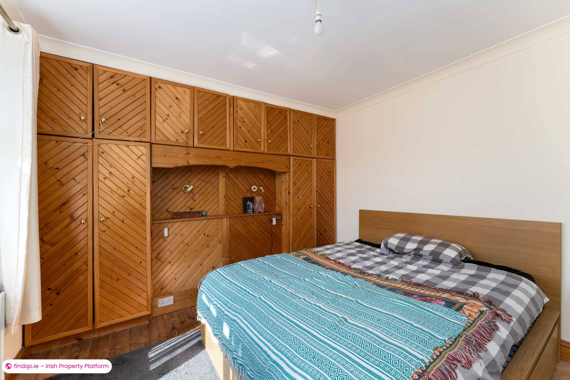 Semi-detached house for Sale in Dun Laoghaire, Dublin (County)
