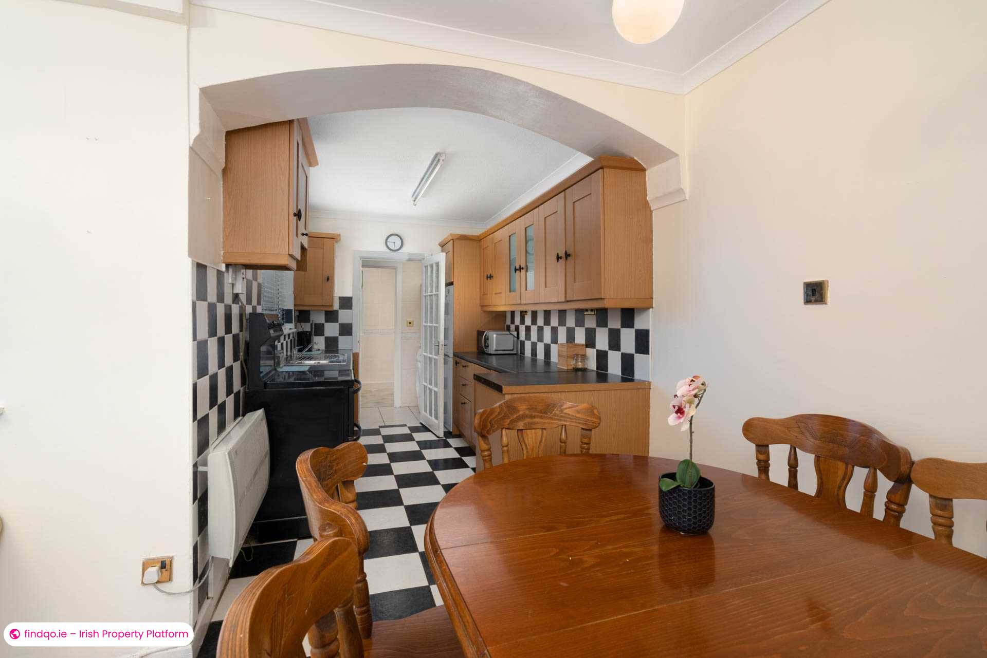 Semi-detached house for Sale in Dublin 12