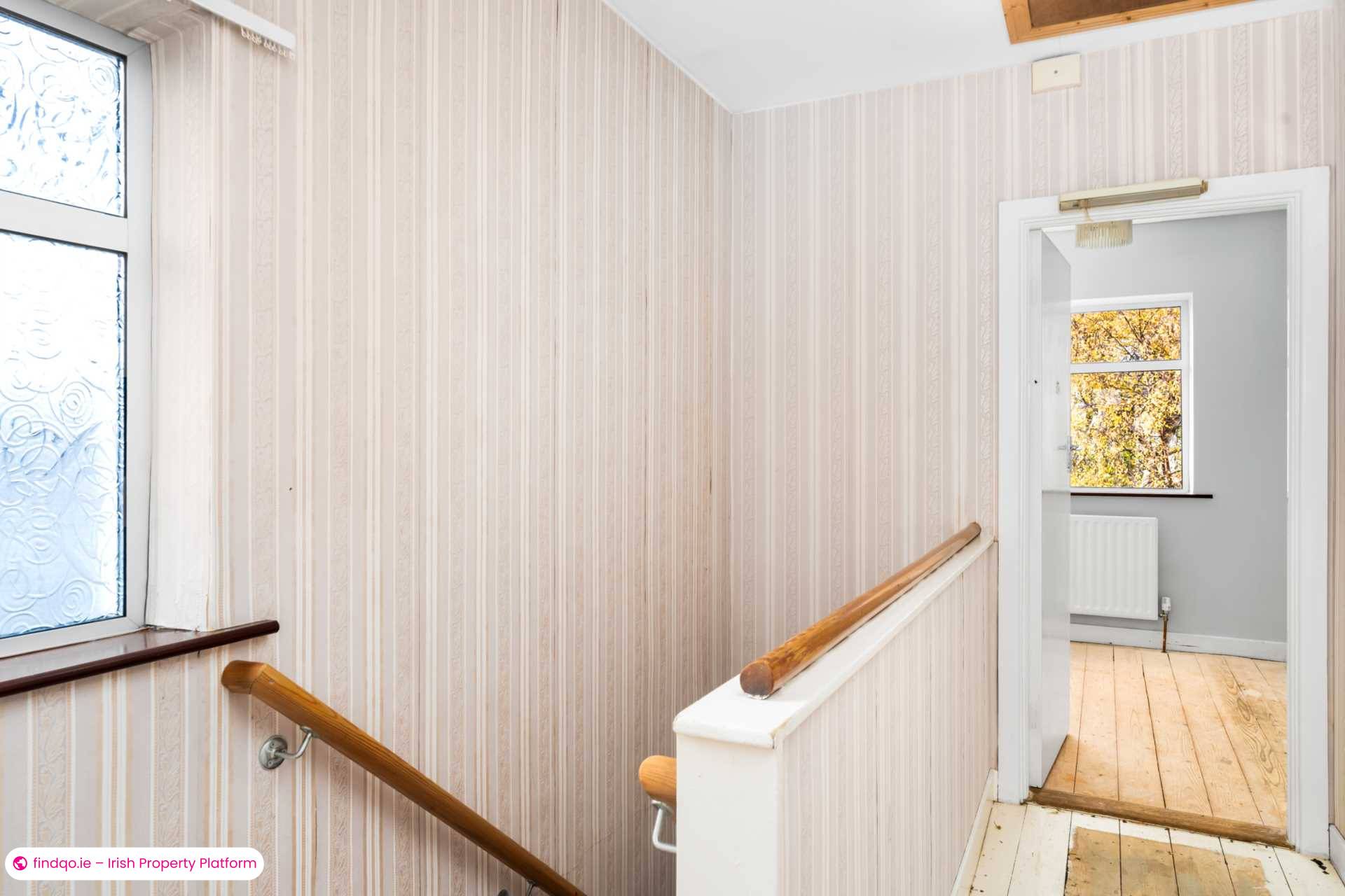 Semi-detached house for Sale in Dublin 16