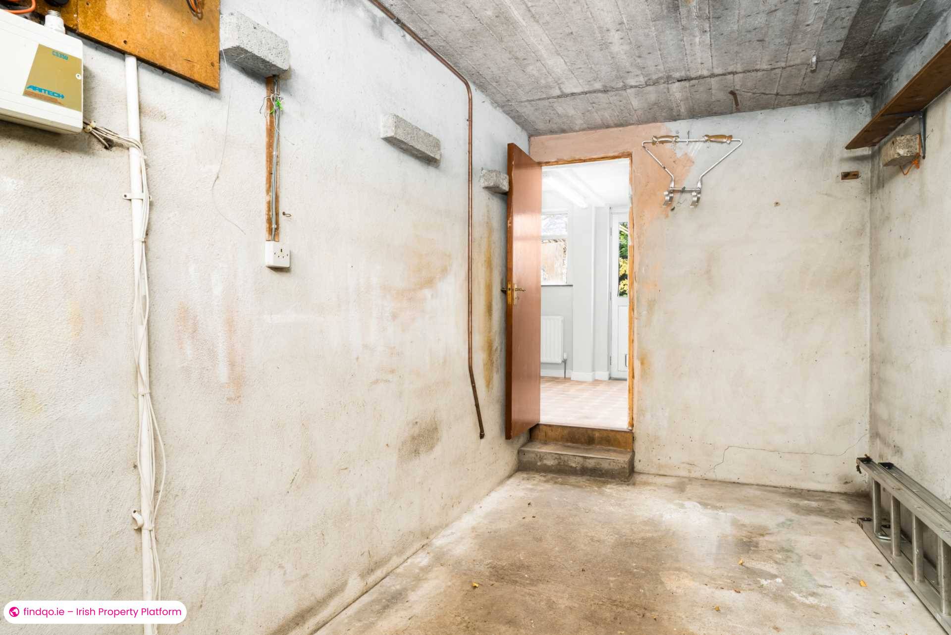 Semi-detached house for Sale in Dublin 16