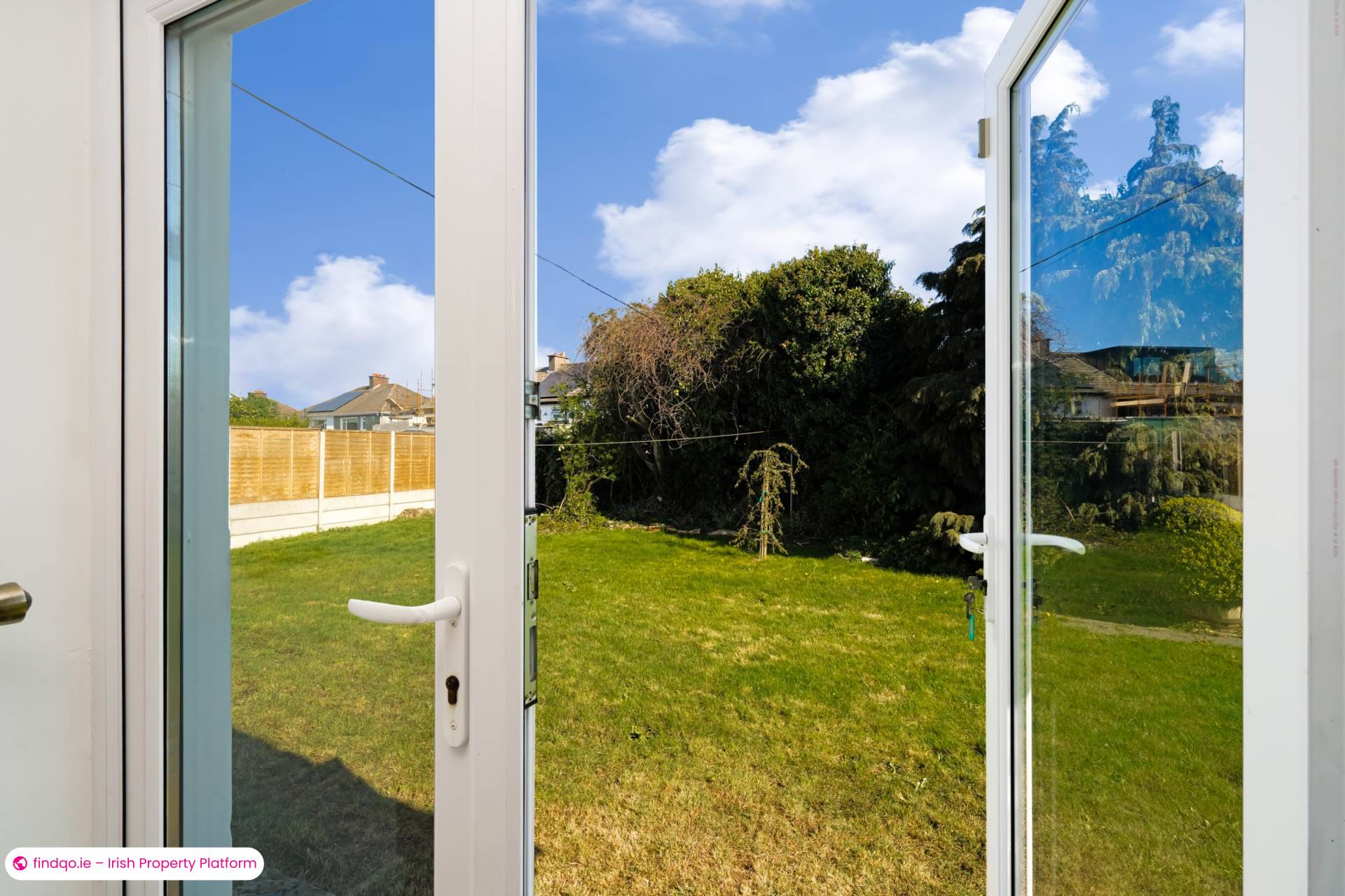Semi-detached house for Sale in Rathfarnham, Dublin 16