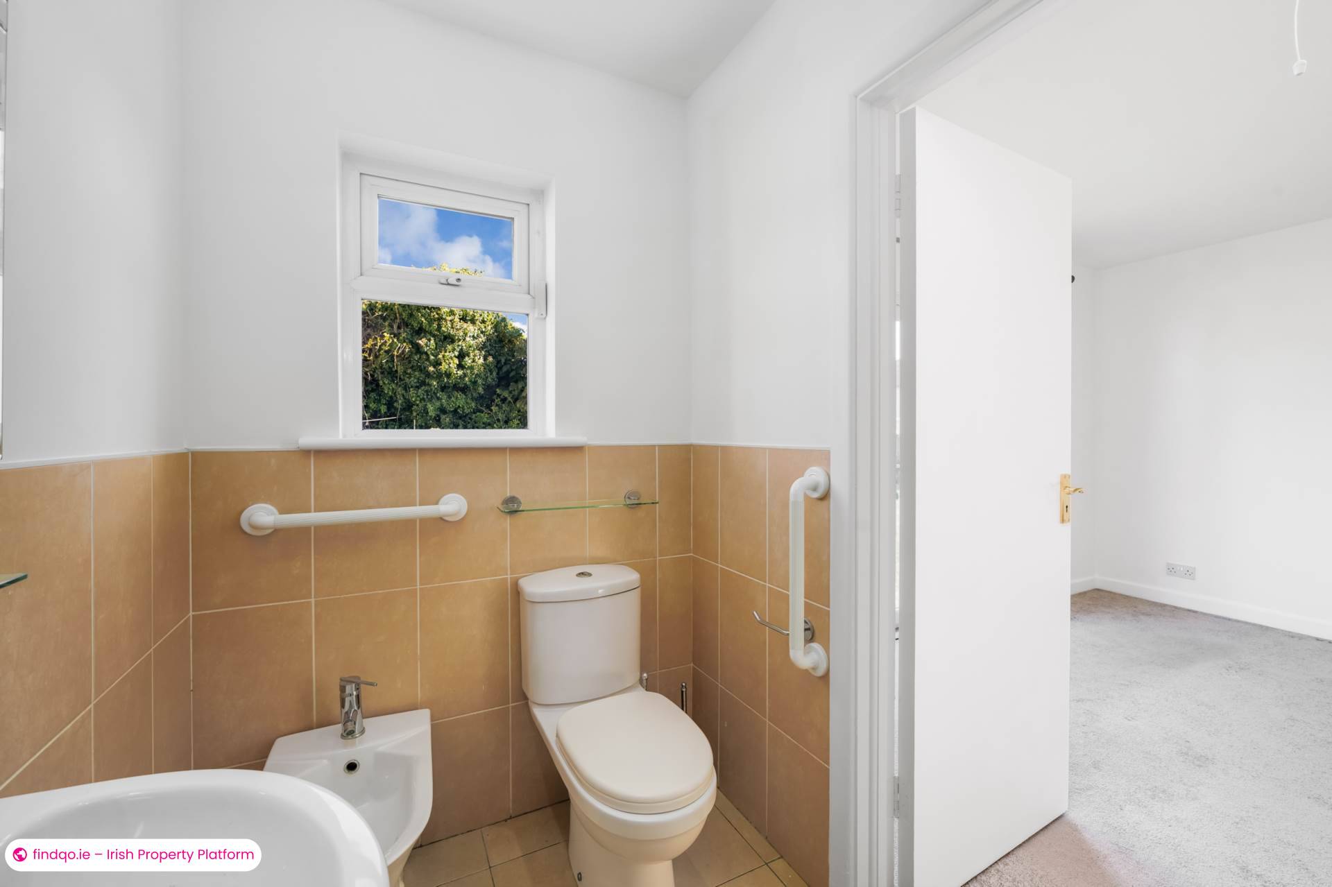 Semi-detached house for Sale in Rathfarnham, Dublin 16