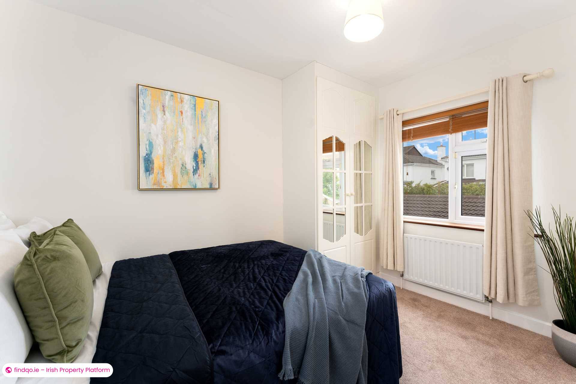 Semi-detached house for Sale in Dublin 18