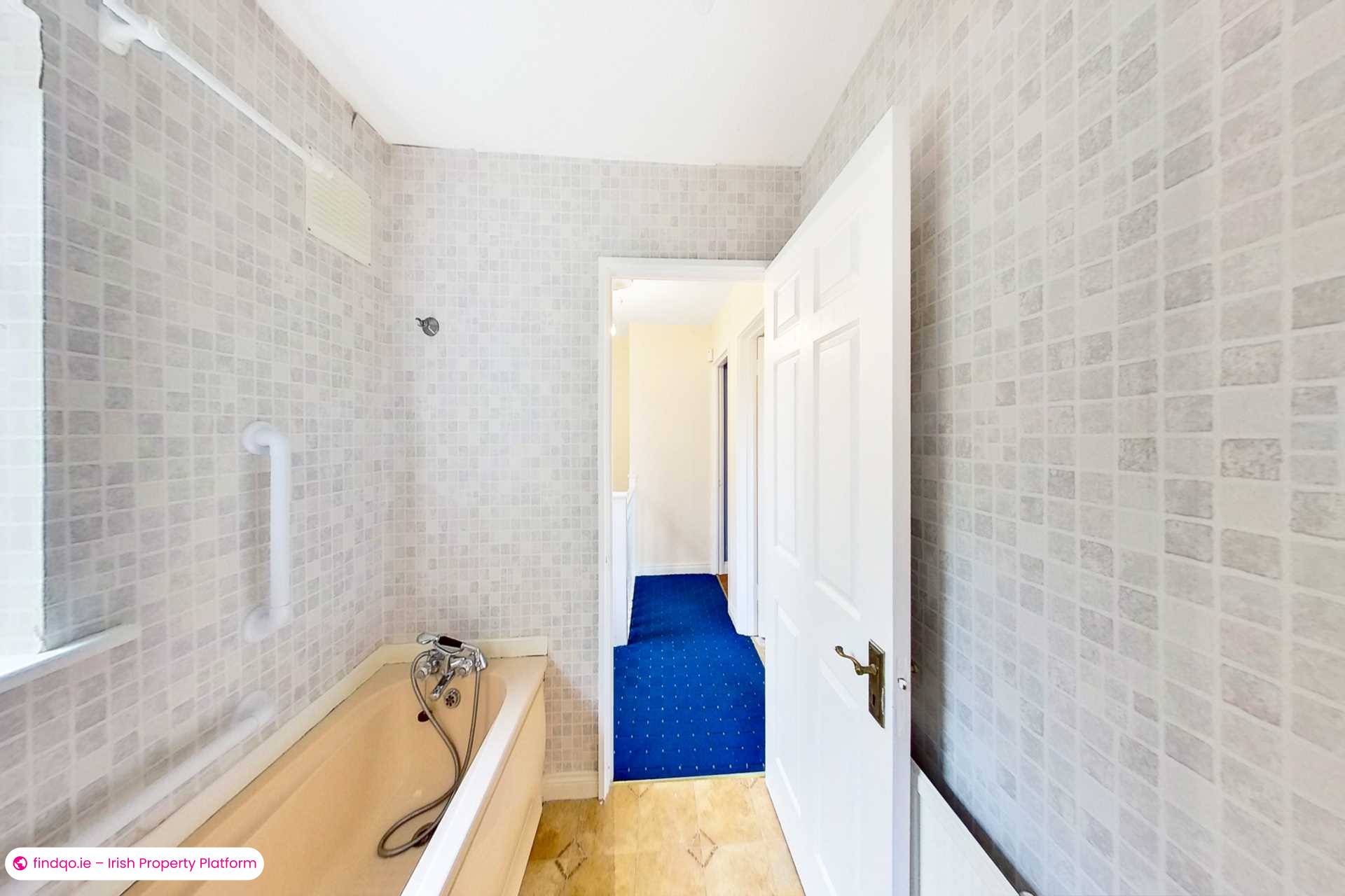Semi-detached house for Sale in Dublin 16