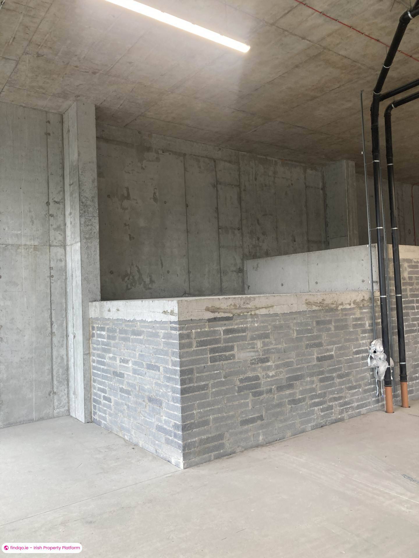 Unfurnished Retail Unit for Rent in Dublin 24