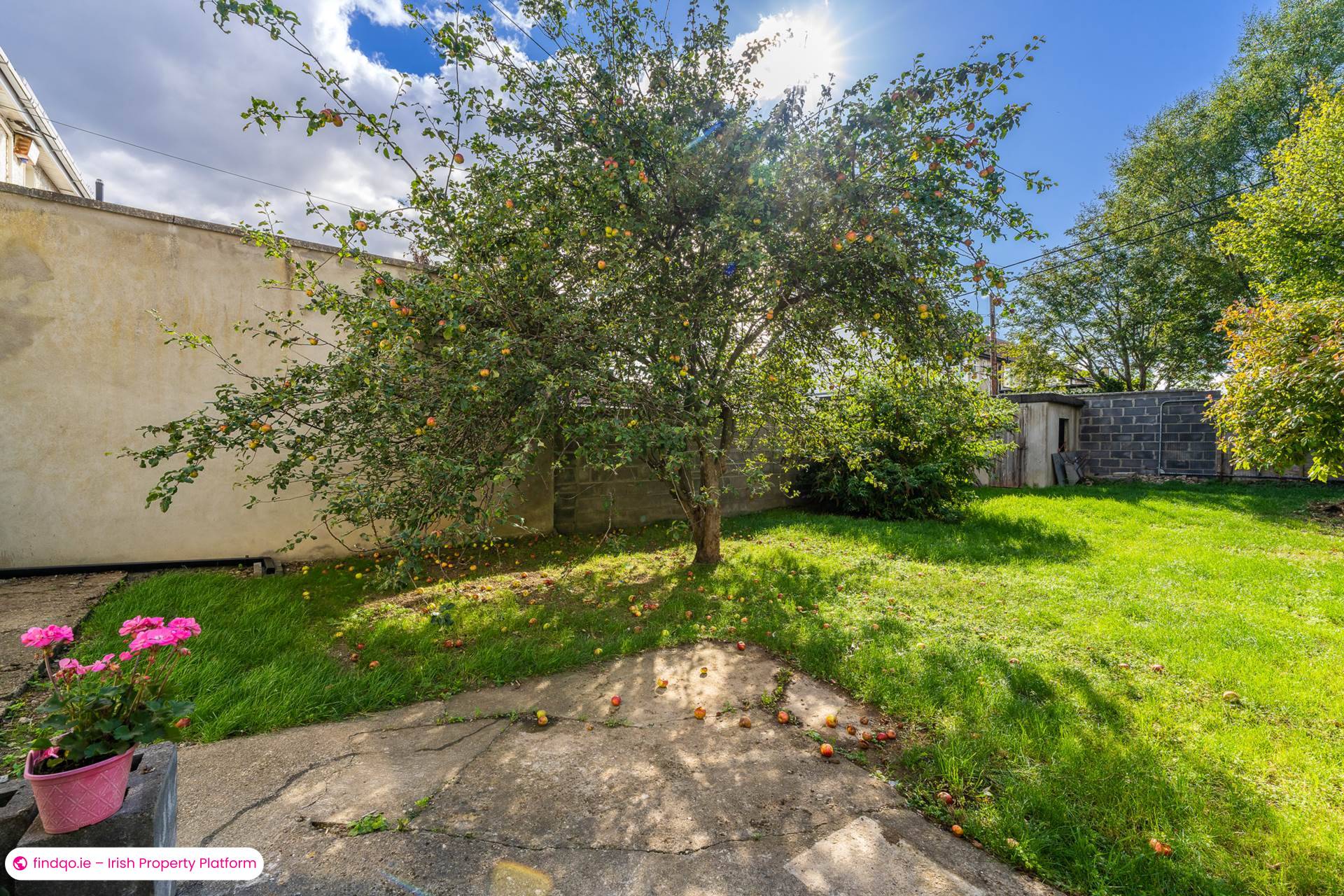 Terraced house for Sale in Stillorgan, Dublin (County)