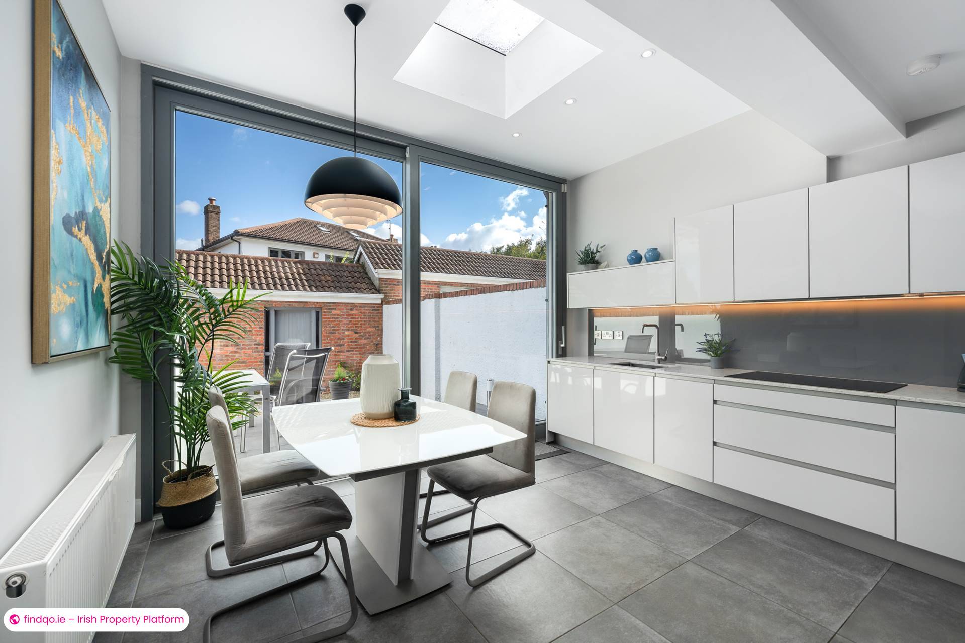 Terraced house for Sale in Foxrock, Dublin 18