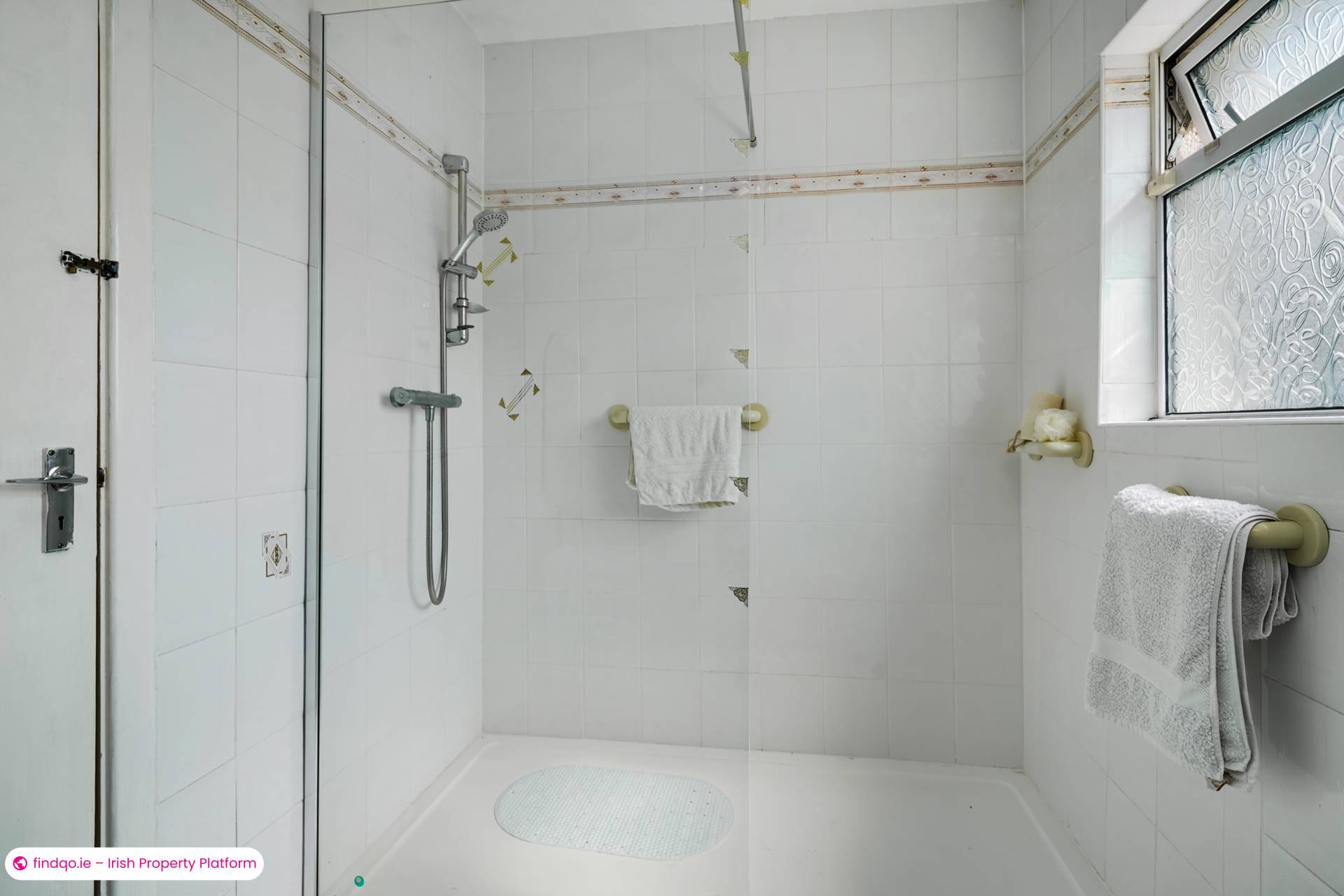 Semi-detached house for Sale in Glenageary, Dublin (County)