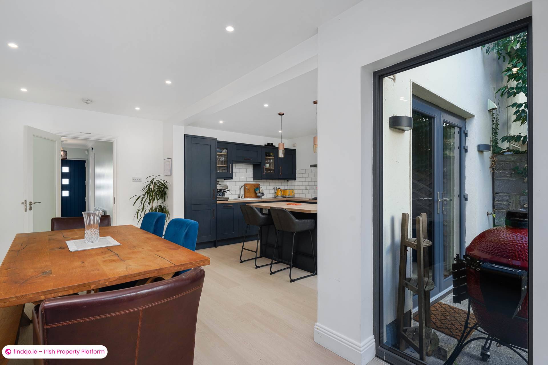 Semi-detached house for Sale in Ballycullen, Wicklow