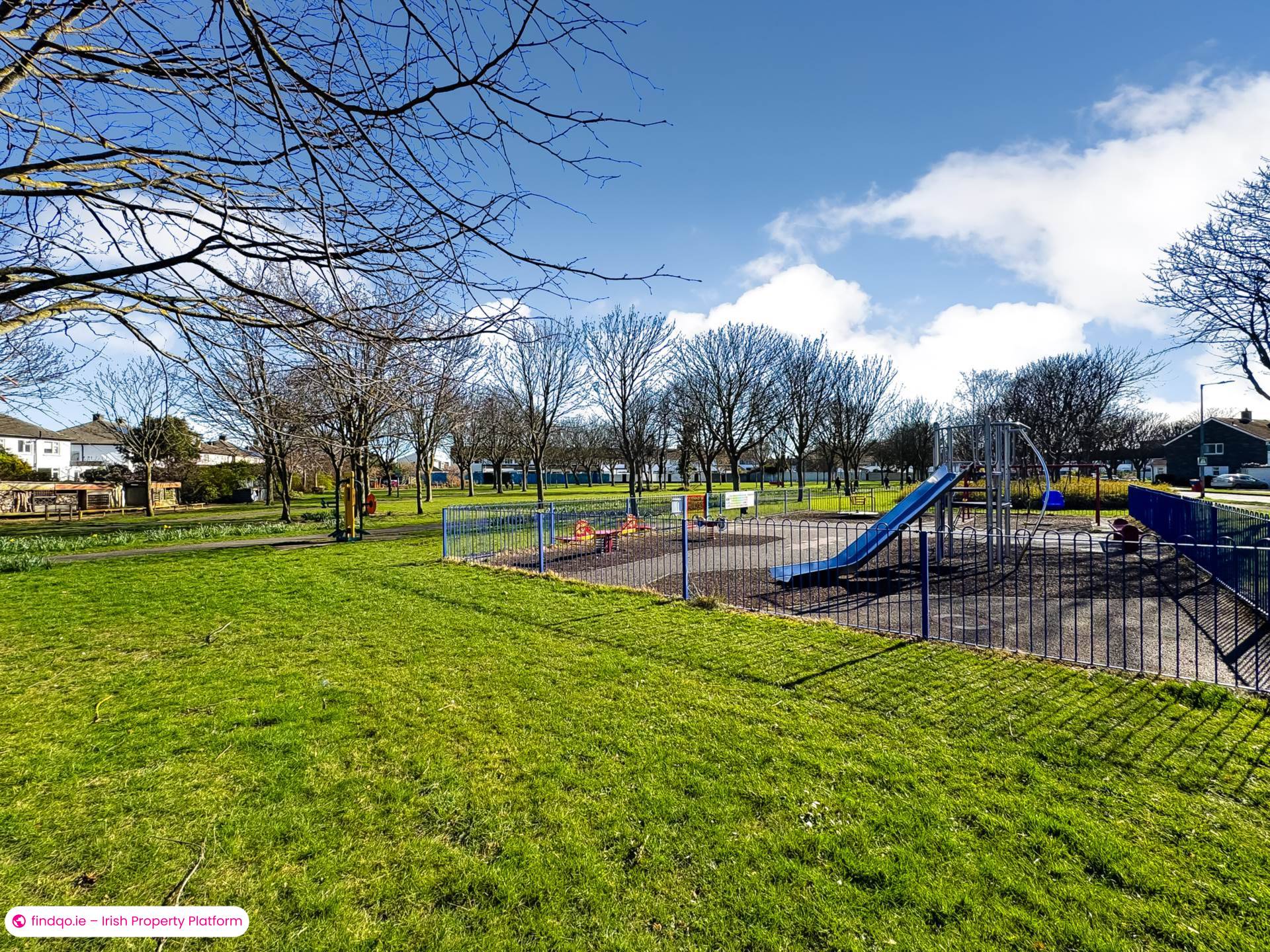 End of terrace house for Sale in Sutton, Dublin 13