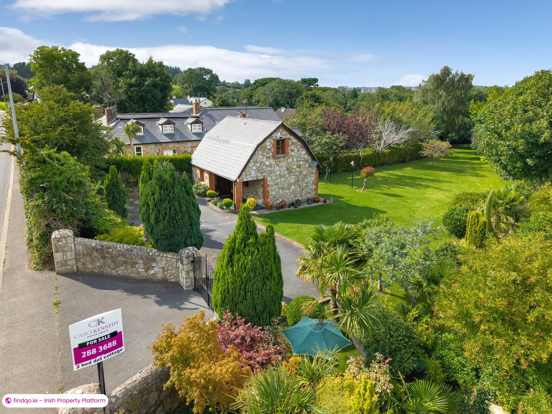 Detached house for Sale in Rathmichael, Dublin 18