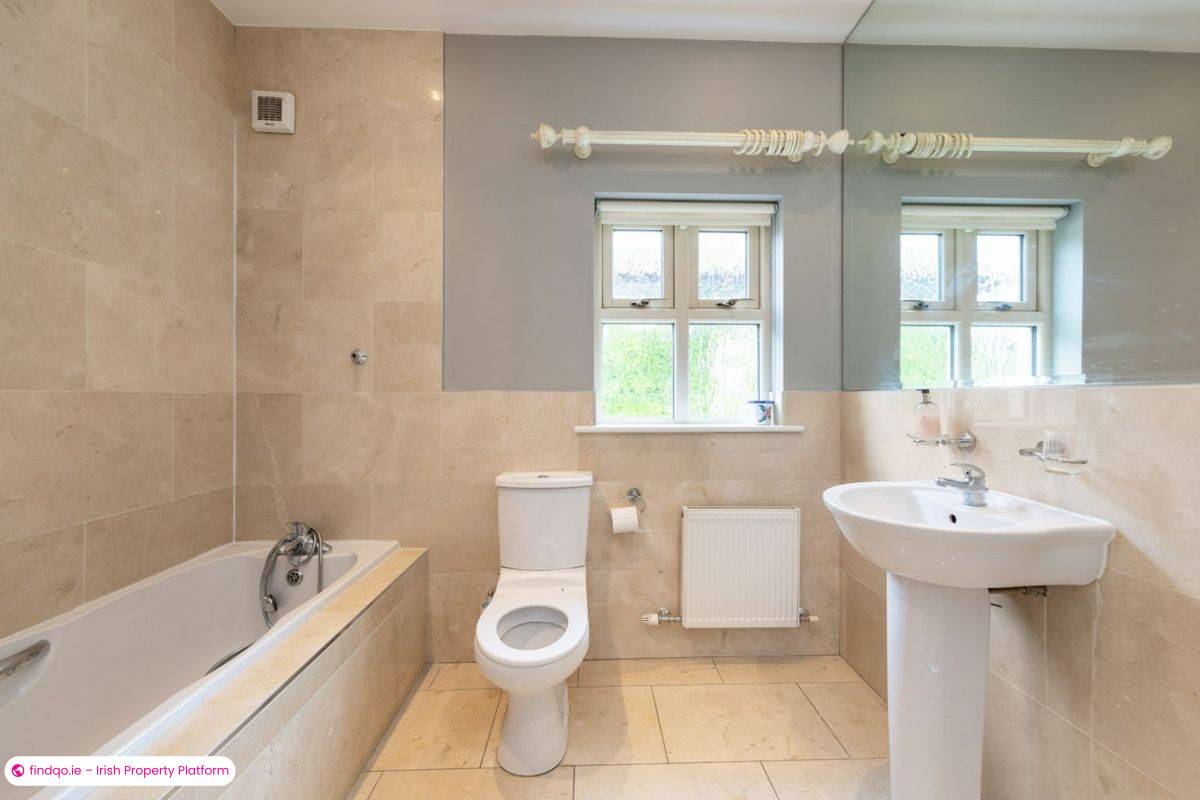 Detached house for Sale in Dublin 18