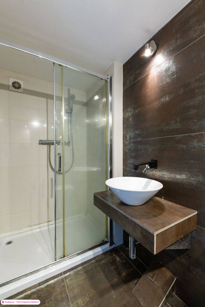 Detached house for Sale in Dublin 18