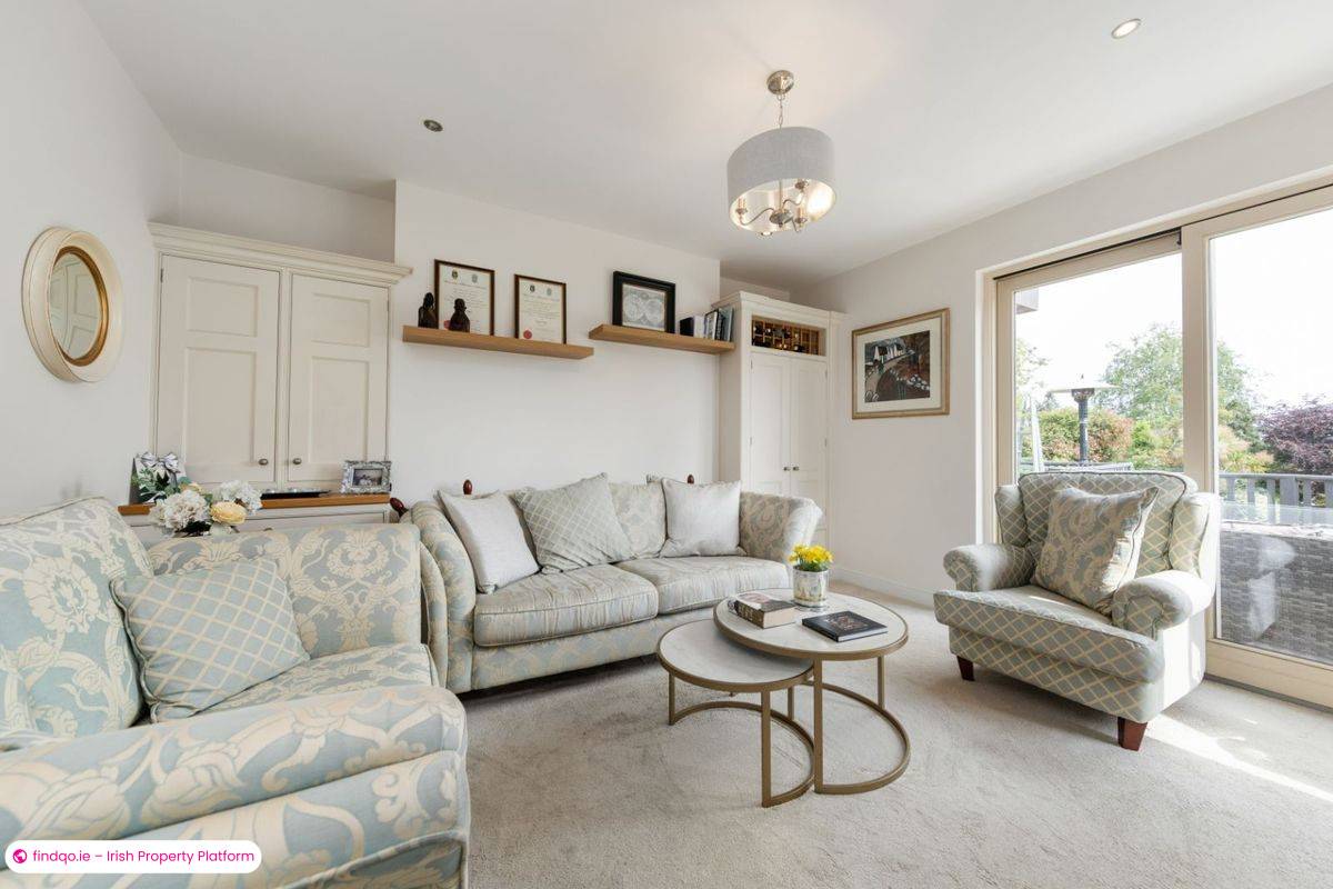 Detached house for Sale in Dublin 18