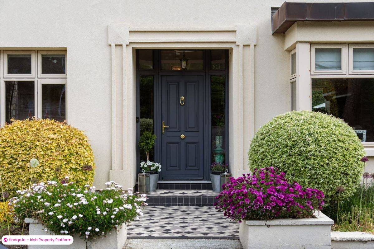 Detached house for Sale in Dublin 18