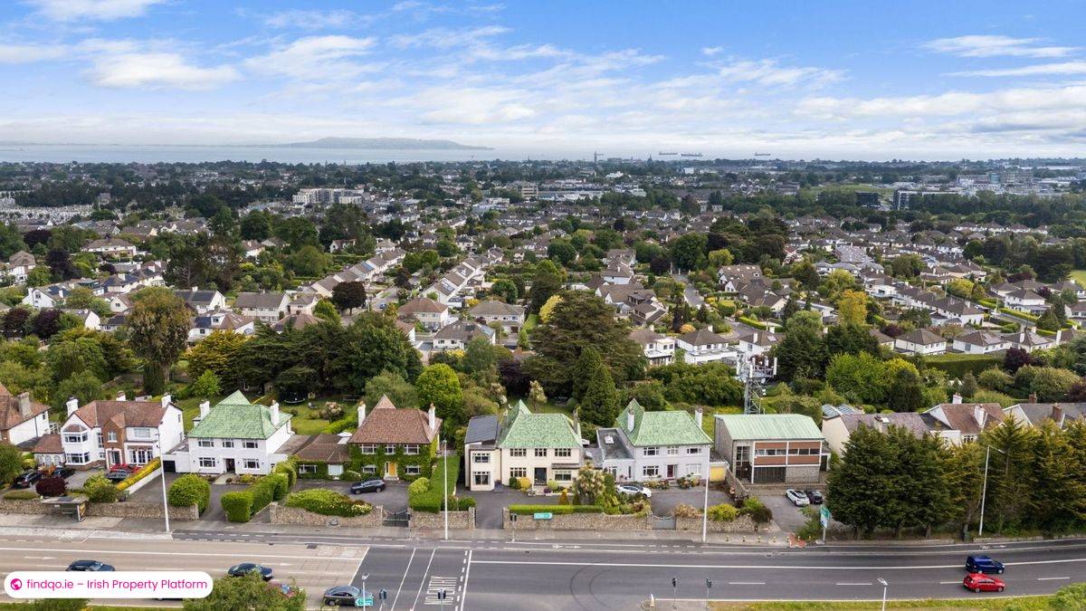Detached house for Sale in Dublin 18