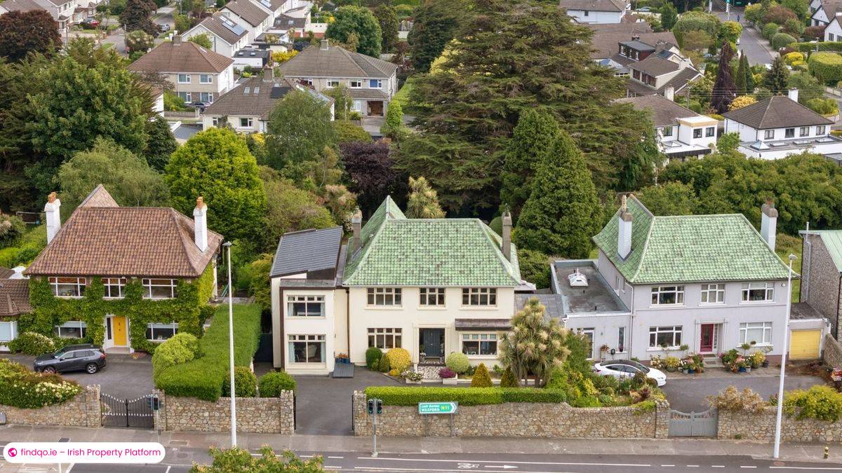 Detached house for Sale in Dublin 18