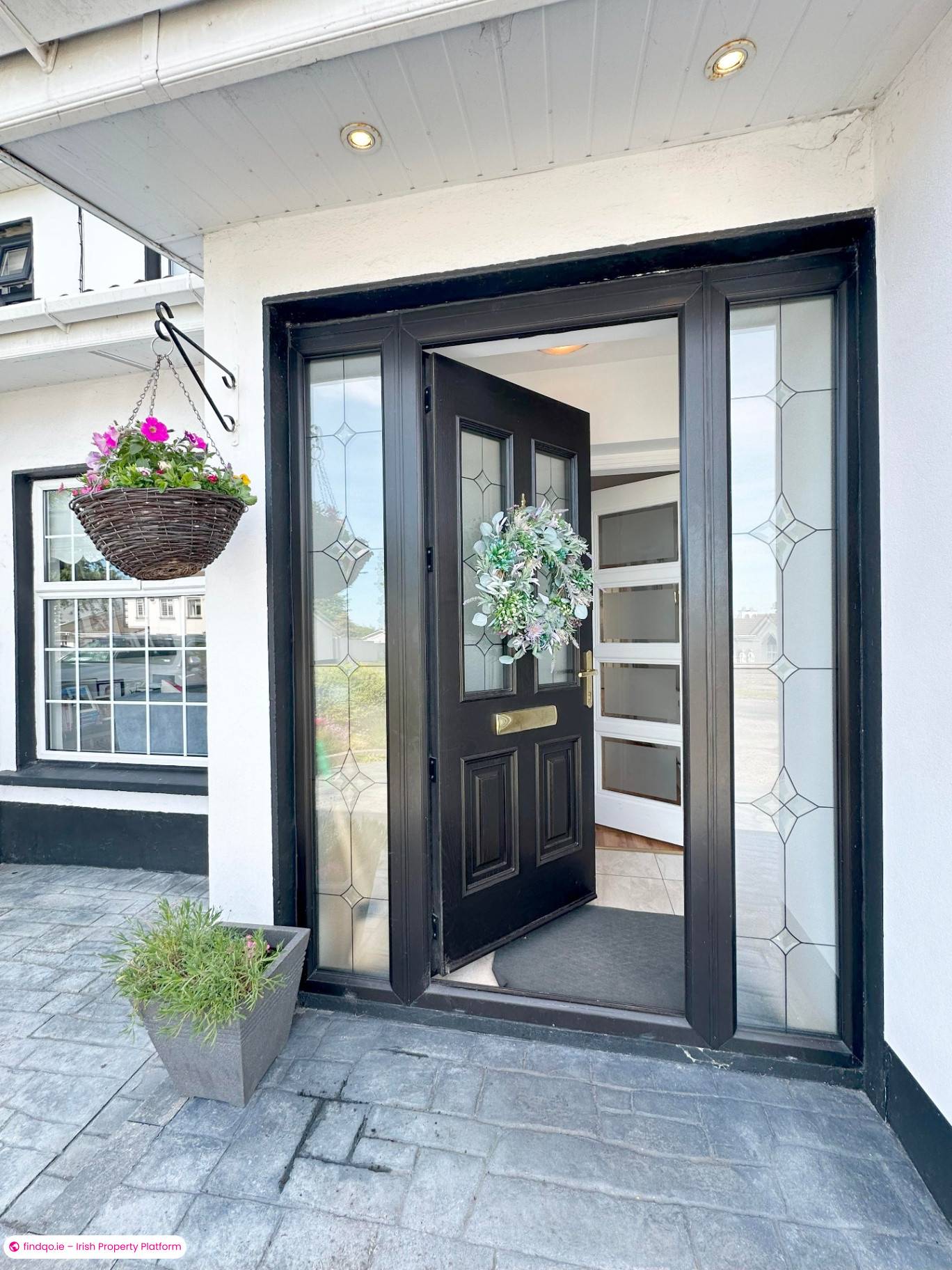 End of terrace house for Sale in Dublin 24