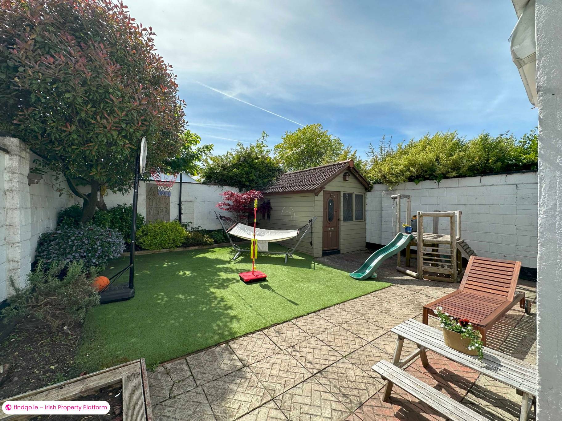 End of terrace house for Sale in Dublin 24