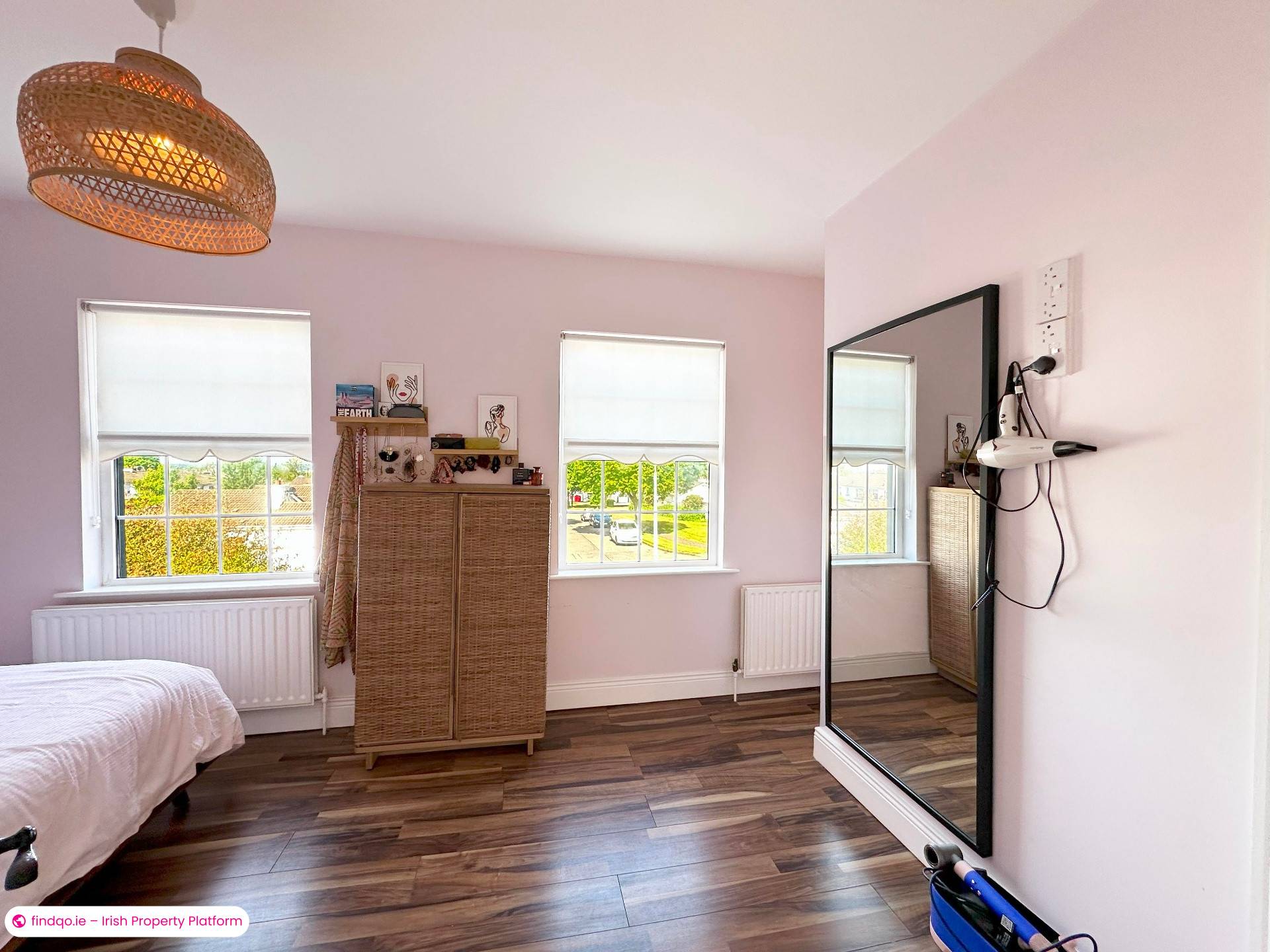 End of terrace house for Sale in Dublin 24