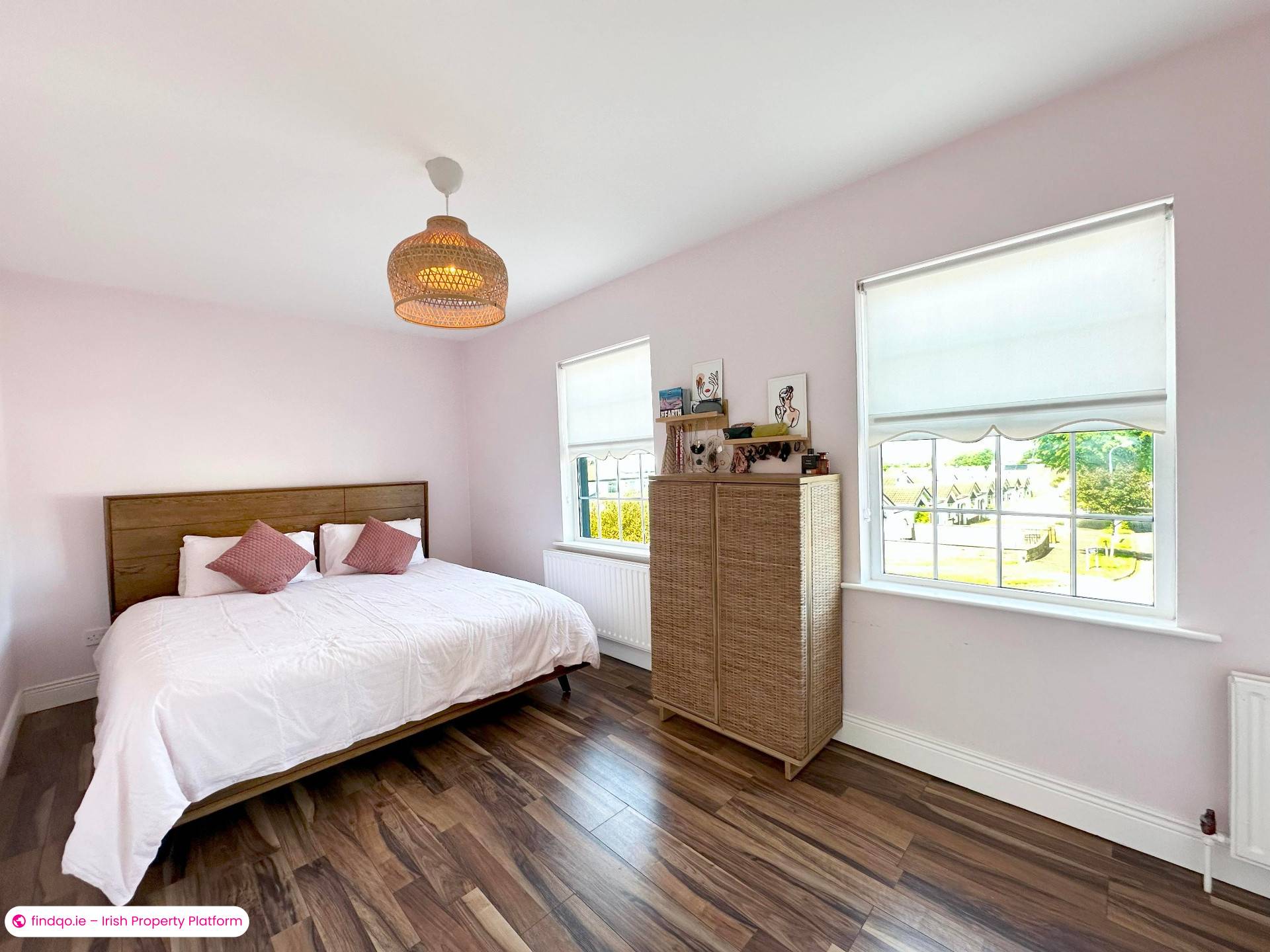 End of terrace house for Sale in Dublin 24