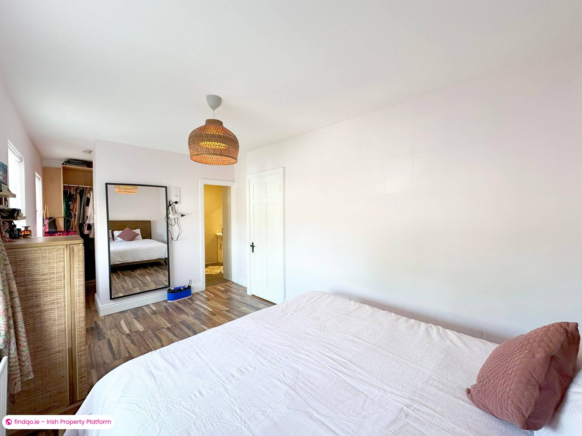 End of terrace house for Sale in Dublin 24